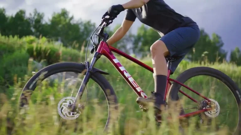 8 Surprising Health Benefits of Cycling