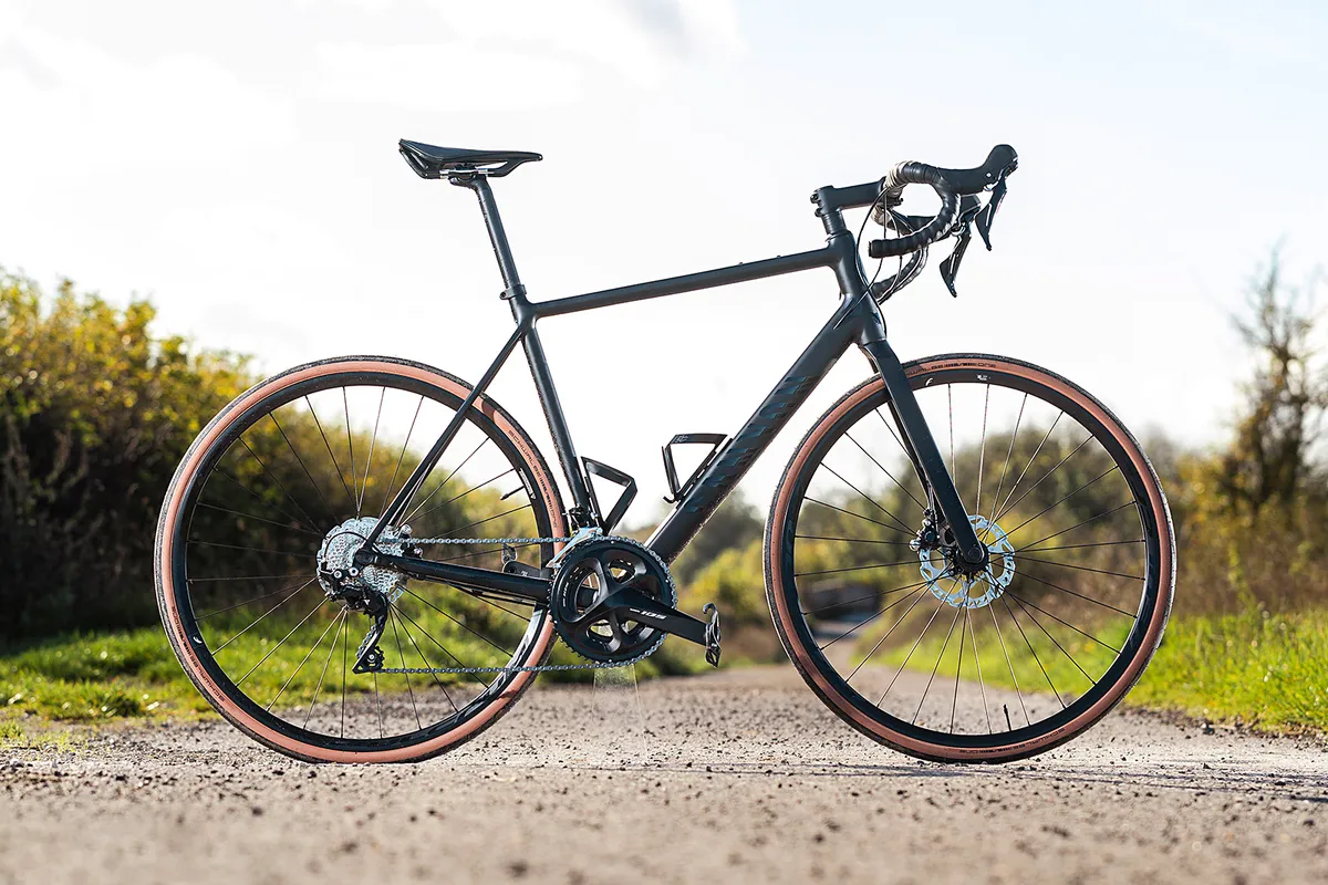 Road Bikes under $2000