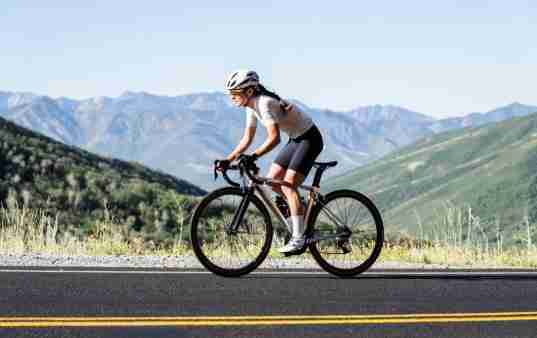 Master How to Track Cycling Performance and Turn Every Ride into Real Progress